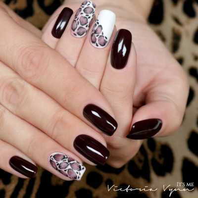 Victoria Vynn - Pure Creamy - 136 Dark Truffle - Gellack Victoria Vynn - Pure Creamy - 136 Dark Truffle - Gellack