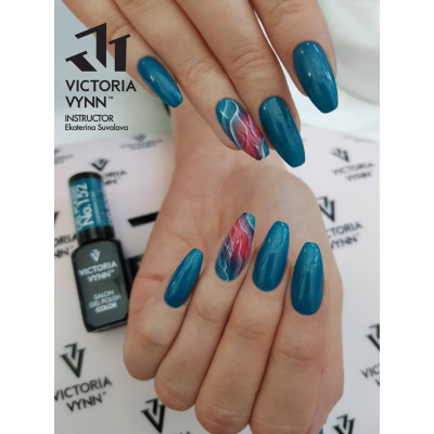 Victoria Vynn - Gel Polish - 152 Californian Coral - Gellack Victoria Vynn - Gel Polish - 152 Californian Coral - Gellack