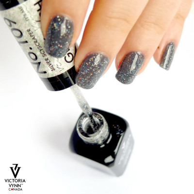 Victoria Vynn - Gel Polish - 109 Silver Skyscraper - Gellack Victoria Vynn - Gel Polish - 109 Silver Skyscraper - Gellack