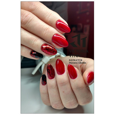 Victoria Vynn - Gel Polish - 050 Royal Red - Gellack Victoria Vynn - Gel Polish - 050 Royal Red - Gellack