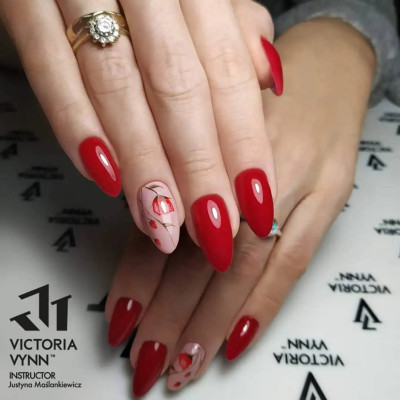 Victoria Vynn - Gel Polish - 050 Royal Red - Gellack Victoria Vynn - Gel Polish - 050 Royal Red - Gellack
