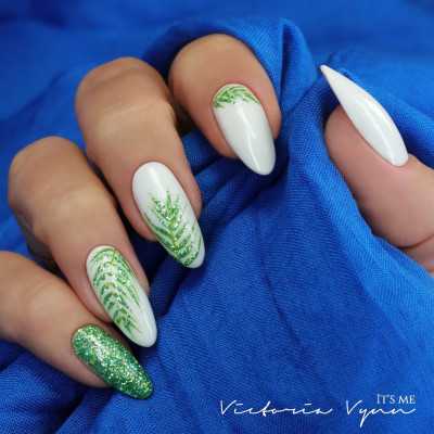 Victoria Vynn - Gel Polish - 227 Emerald Diamond - Gellack Victoria Vynn - Gel Polish - 227 Emerald Diamond - Gellack