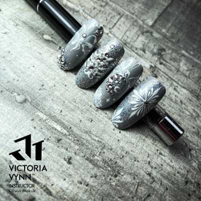 Victoria Vynn - Gel Polish - 225 Silver Diamond - Gellack Victoria Vynn - Gel Polish - 225 Silver Diamond - Gellack