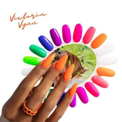 Victoria Vynn - Gel Polish - 332 Insane Green - Gellack Victoria Vynn - Gel Polish - 332 Insane Green - Gellack