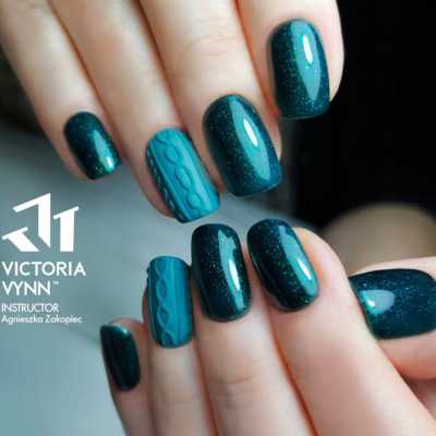 Victoria Vynn - Pure Creamy - 139 Navy Peony - Gellack Victoria Vynn - Pure Creamy - 139 Navy Peony - Gellack