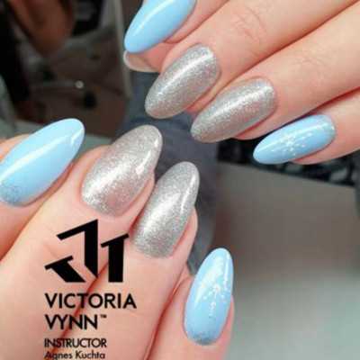 Victoria Vynn - Pure Creamy - 143 Magical Silver - Gellack Victoria Vynn - Pure Creamy - 143 Magical Silver - Gellack